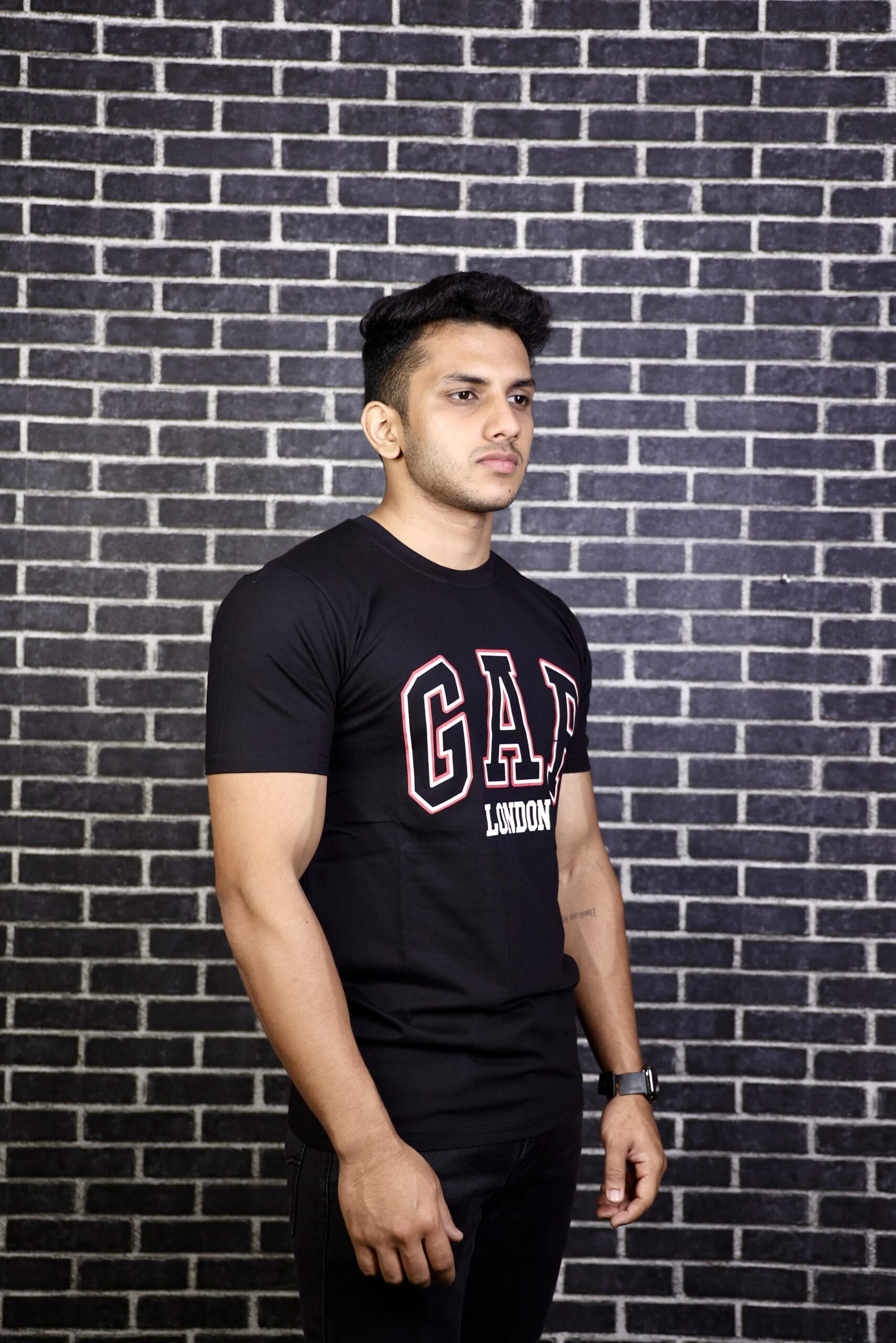 Black Gap Print Regular Fit T- shirt | lazzyfox